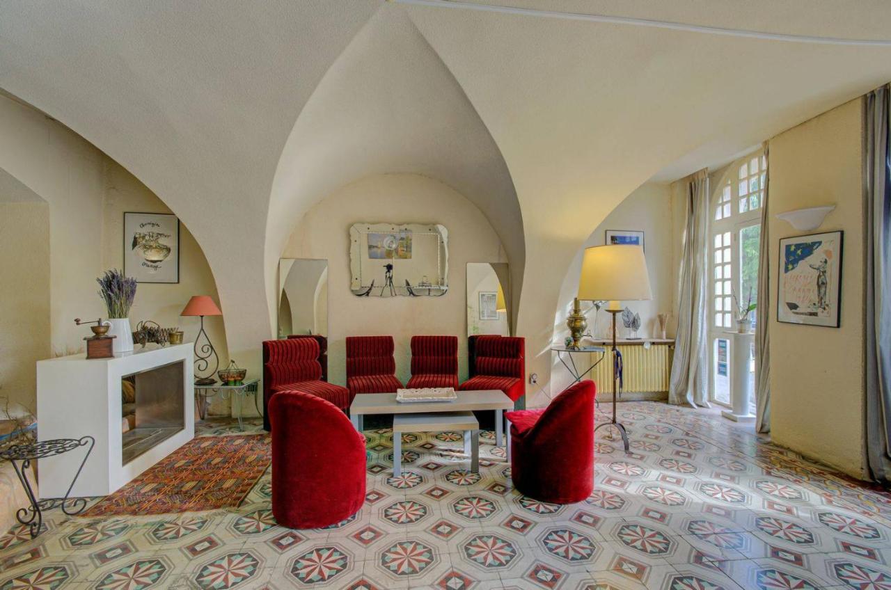 Hotel Saint Jean Оранж Екстериор снимка